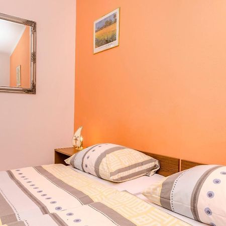 Apartments And Room Take It Easy Tribalj Esterno foto