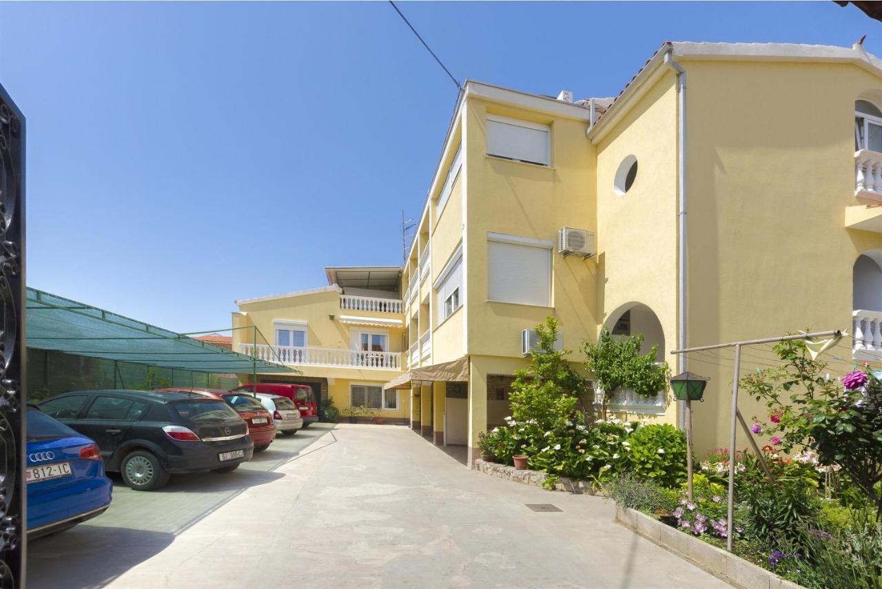 Apartments And Room Take It Easy Tribalj Esterno foto