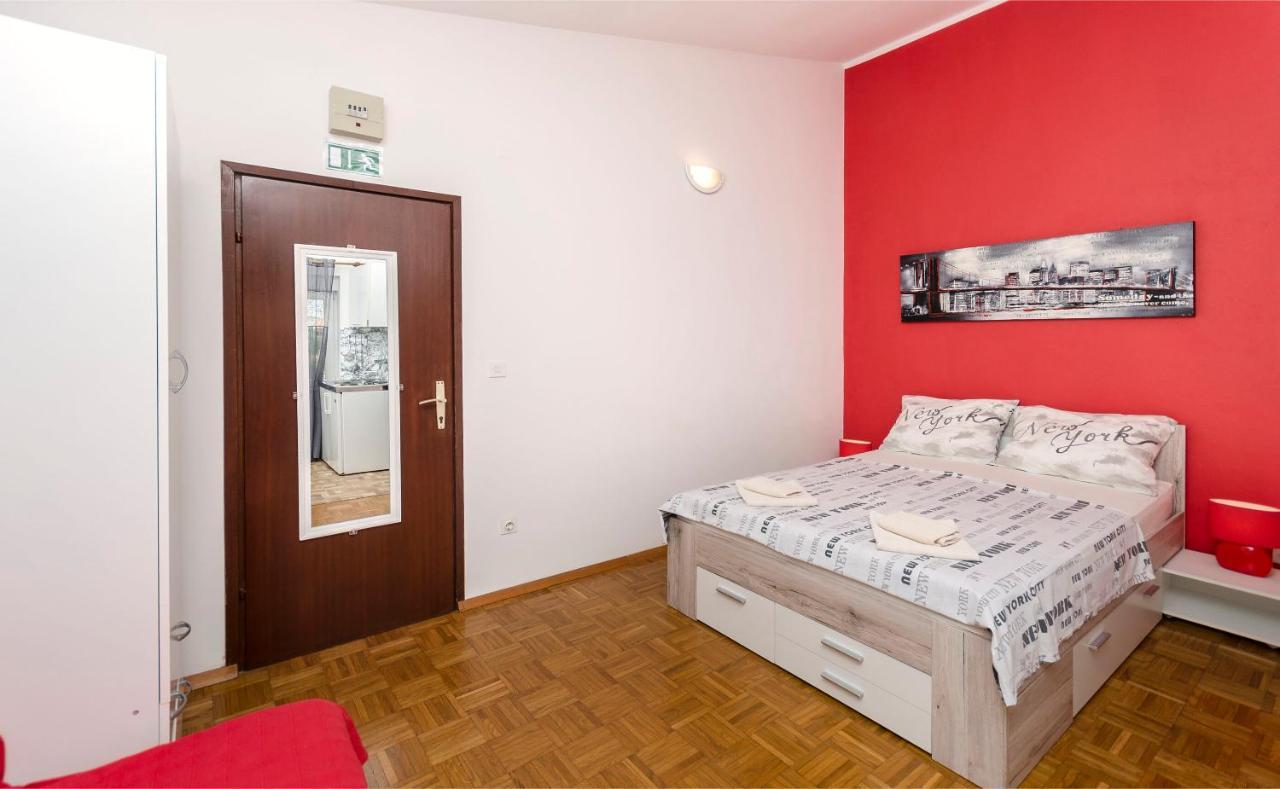 Apartments And Room Take It Easy Tribalj Esterno foto